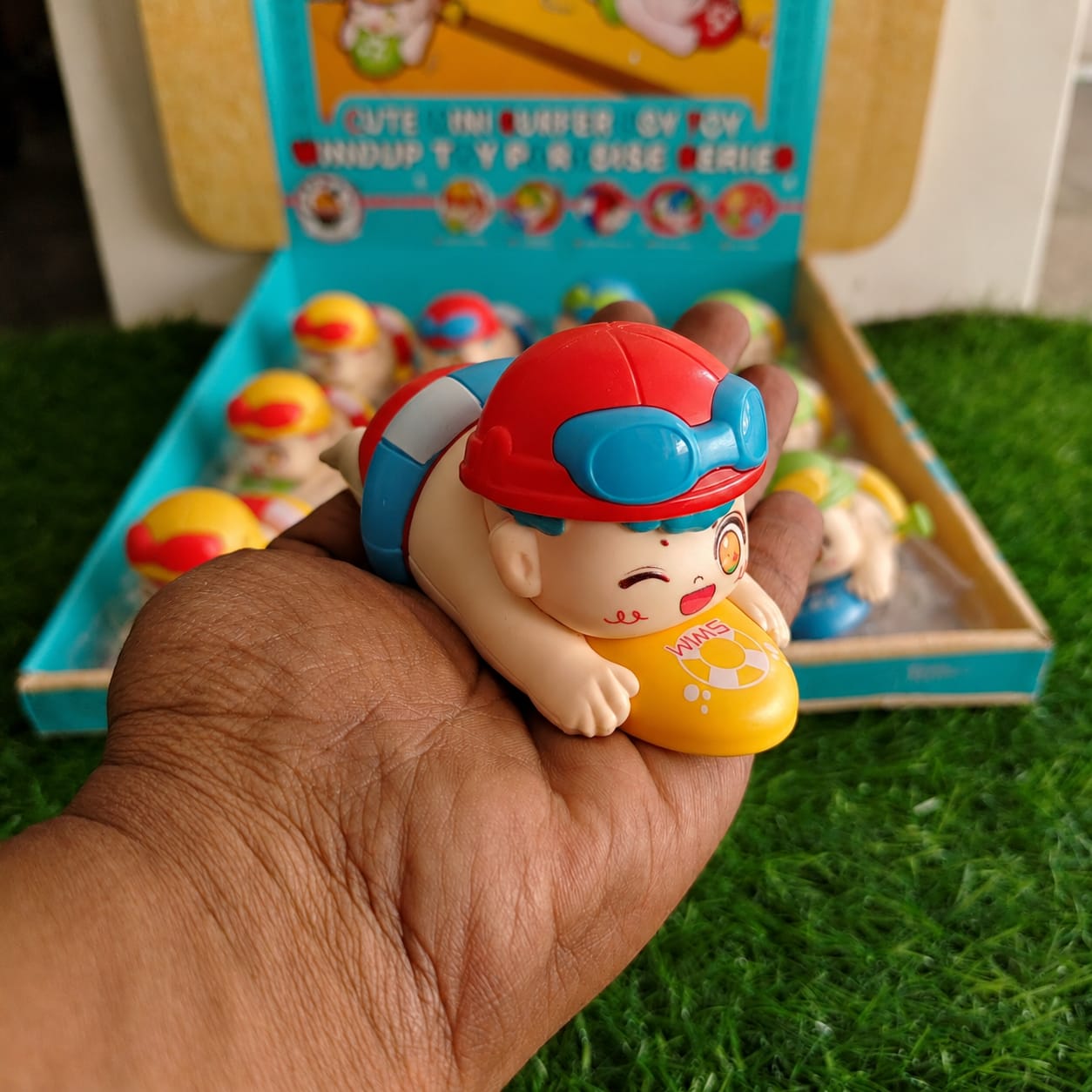 Wind-Up Crawling Swimming Toy – Fun Mechanical Moving Toy for Kids